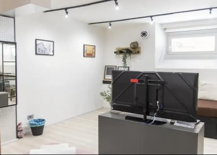 Apartman Flat Metro Garbatella *