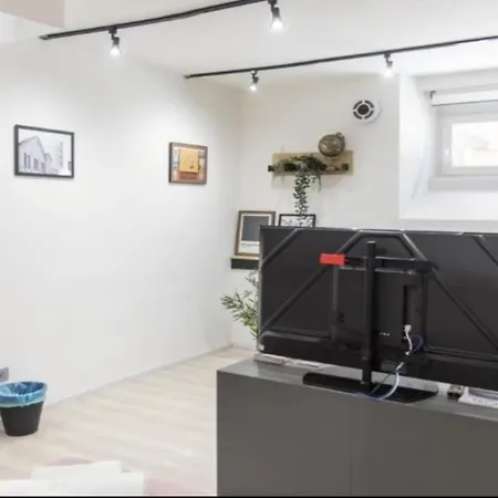 Flat Metro Garbatella * Рим