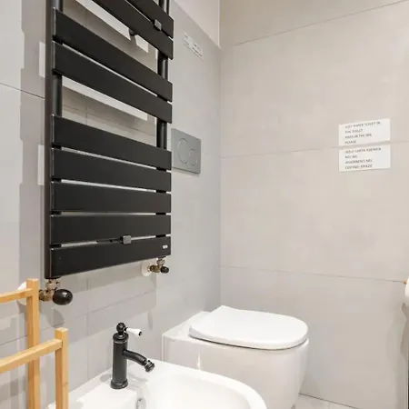 Apartment Flat Metro Garbatella Rom