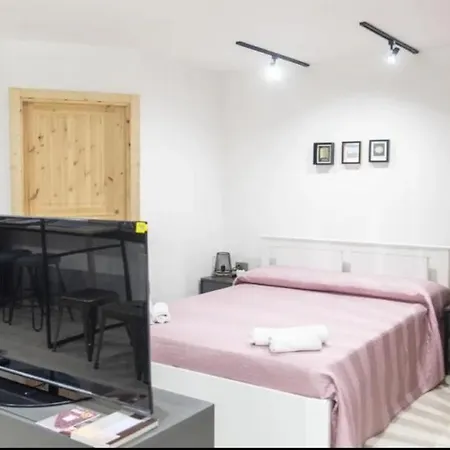 Flat Metro Garbatella Apartmán *